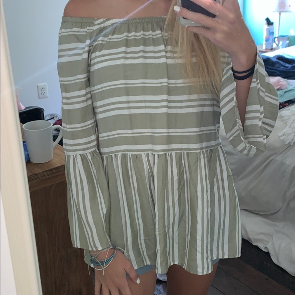 Como Blu Off the Shoulder Striped Shirt
